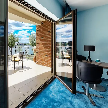 Port Premium Z Widokiem Na Jezioro Ostroda